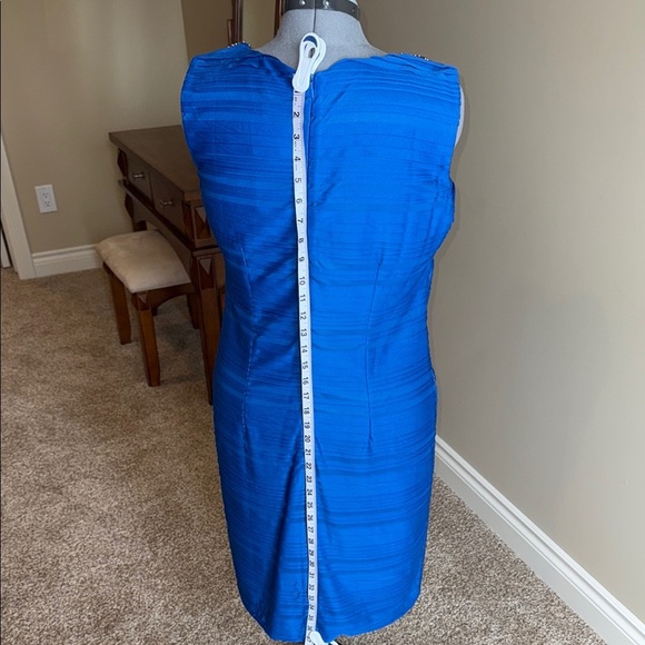 Cleo Blue Sheath Dress with Embellished Scoop Neck Formal Elegant Size 14 - Picture 6 of 10